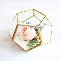Gold Prism Vase (2)